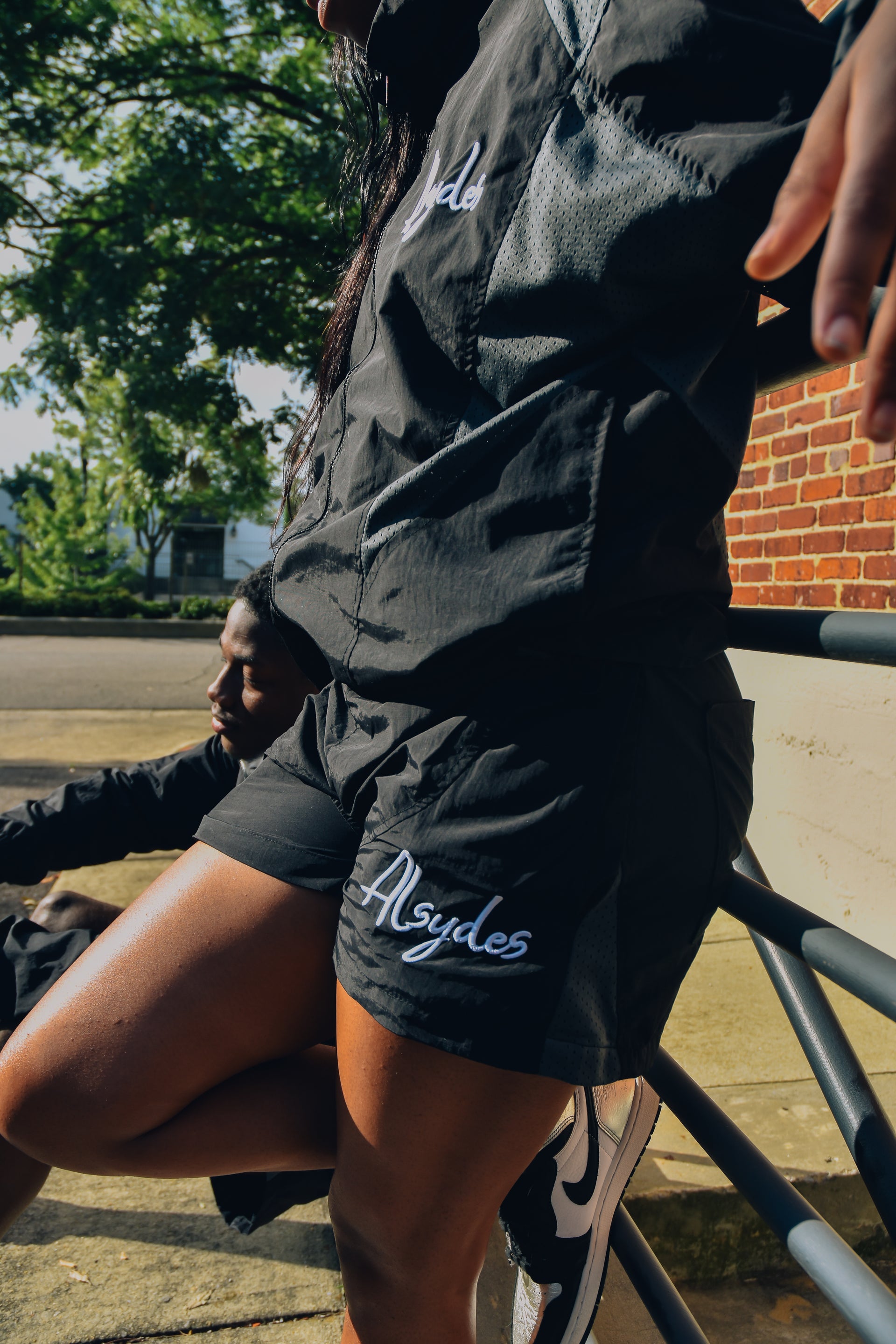 Stealth Mesh Windbreaker Short Women